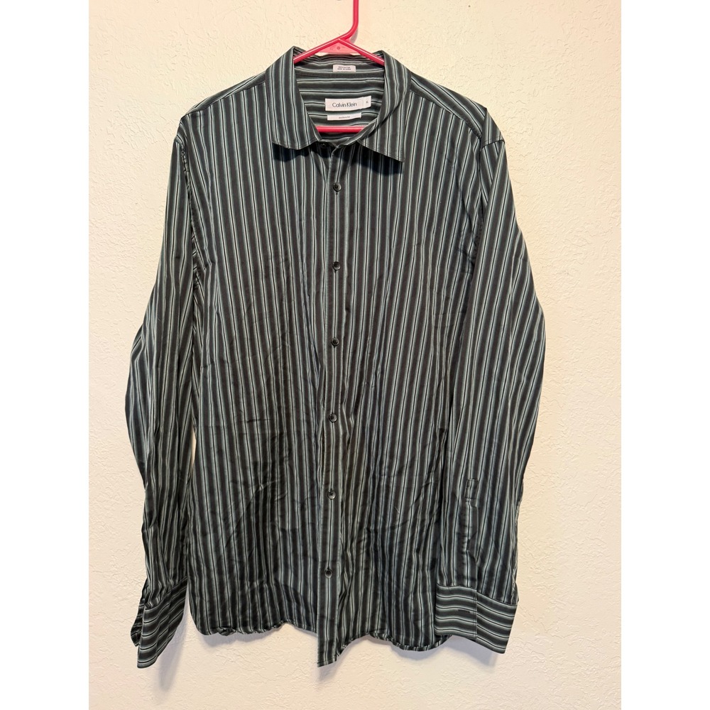 Calvin Klein Mens XL Modern Fit Striped Long Sleeve Button Down Shirt Cotton